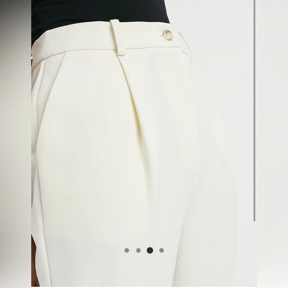 Topshop Petite clean straight trousers in ivory - Picture 4 of 4